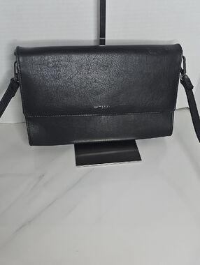 Matt & Nat Black Crossbody Shoulder Bag